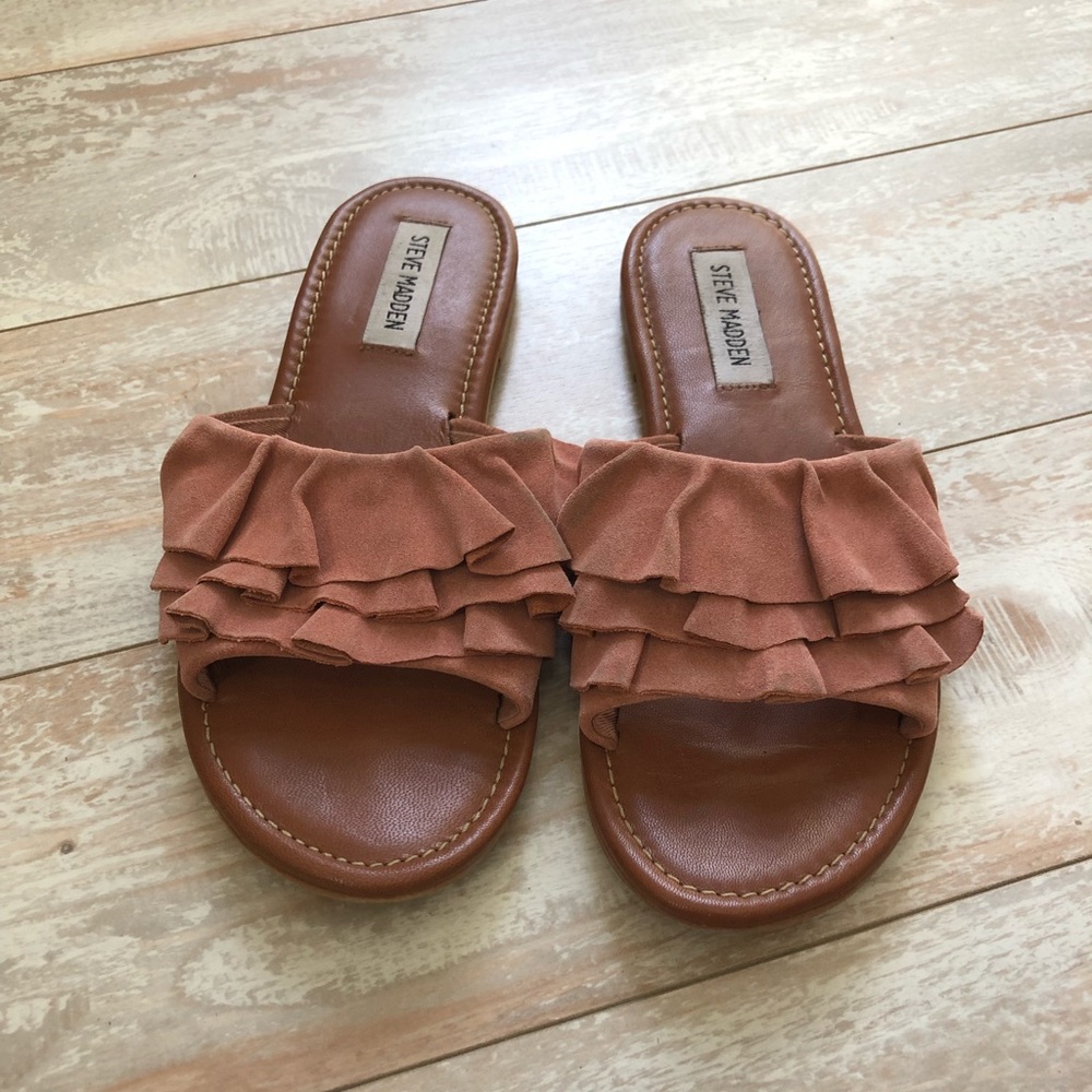 Steve Madden Suede Ruffle Sandal